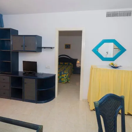 Zafiro 42c Apartment *